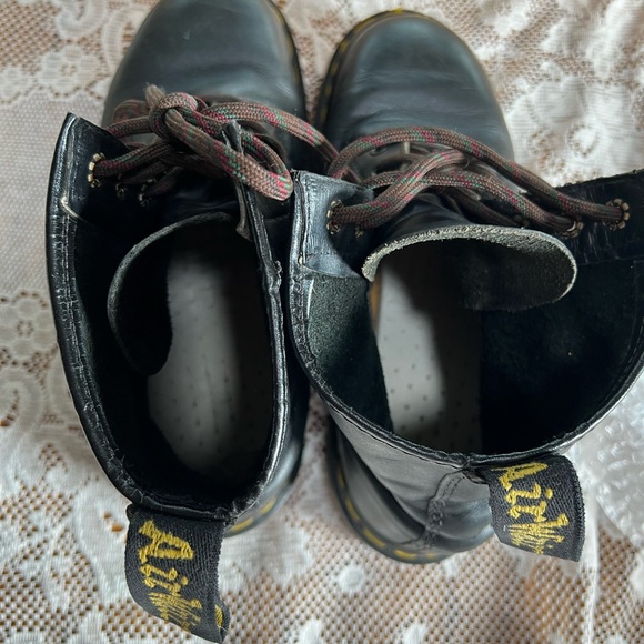 DOC MARTENS Vintage MIE black leather chunky platform sole lace-up combat boots - Picture 11 of 11